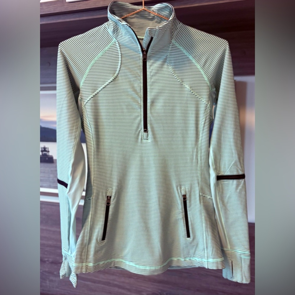 Lululemon half zip mint green black stripe size 6 women’s